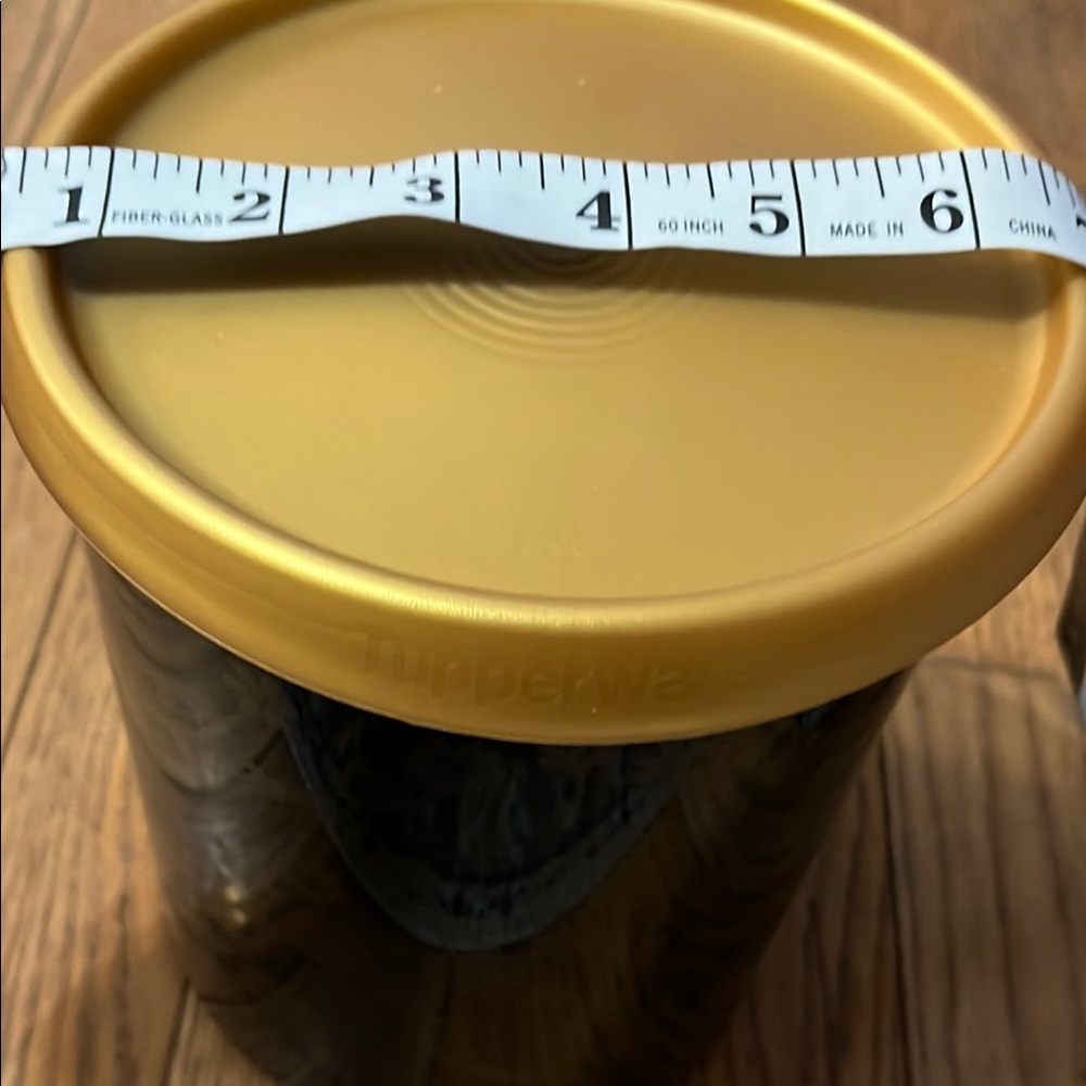 Tupperware - Picture 2 of 4